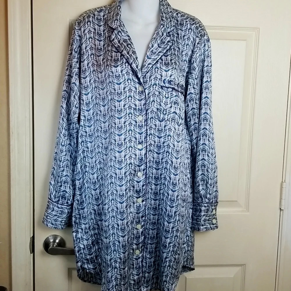 VINTAGE Victorias Secret Large Boyfriend Sleep Shirt  Nightgown Sz Med